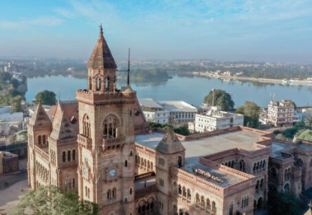 Divine Gujarat Tour – Dwarka, Somnath, Diu & Gir Safari