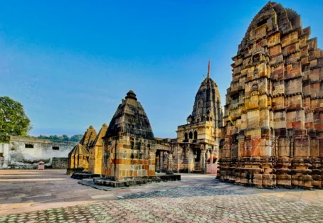 Divine Jyotirlinga Tour – Ujjain & Indore with Omkareshwar